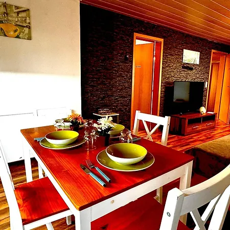 Dreamhouse Apartment *